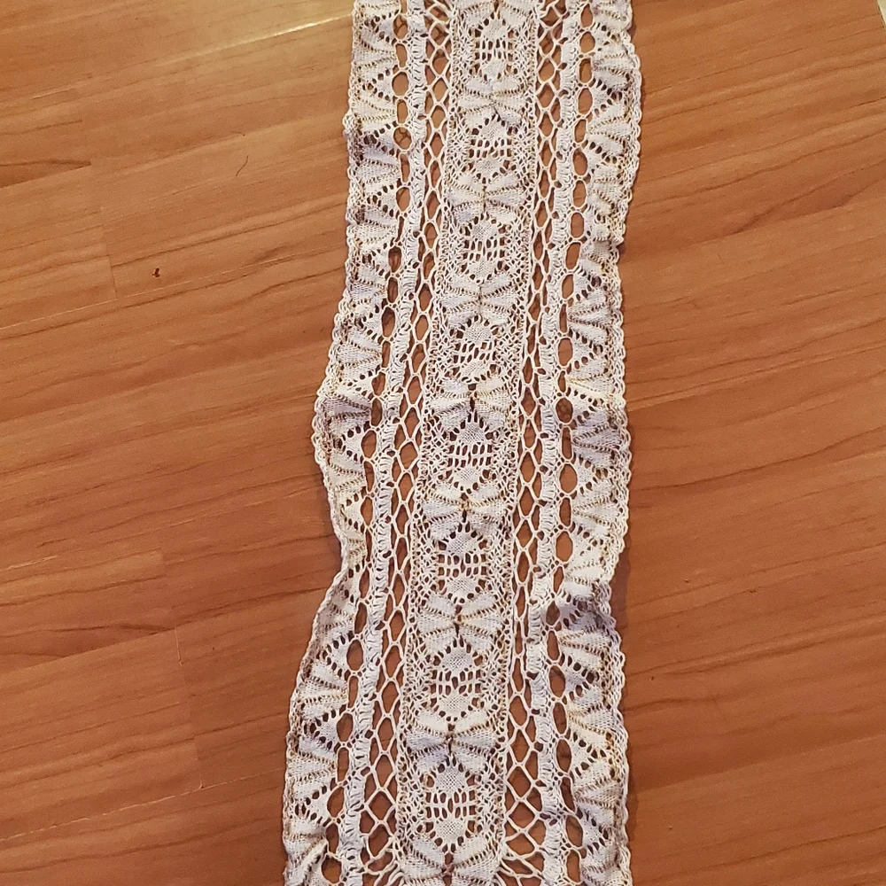 Vintage Doily Table Runner 20 X 6 White Crochet